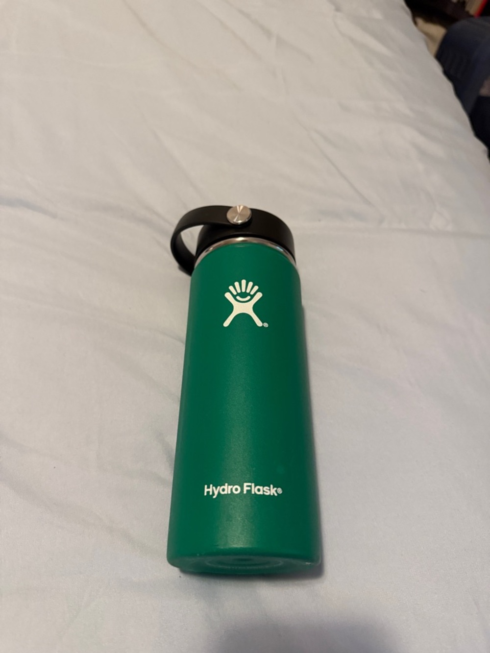 Hydro Flask Green Insulated Bottle with Black Carry Cap